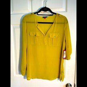 NWT Vince Camuto, Size S, Avocado